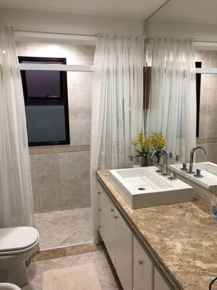 Apartamento, 3 quartos, 156 m² - Foto 1