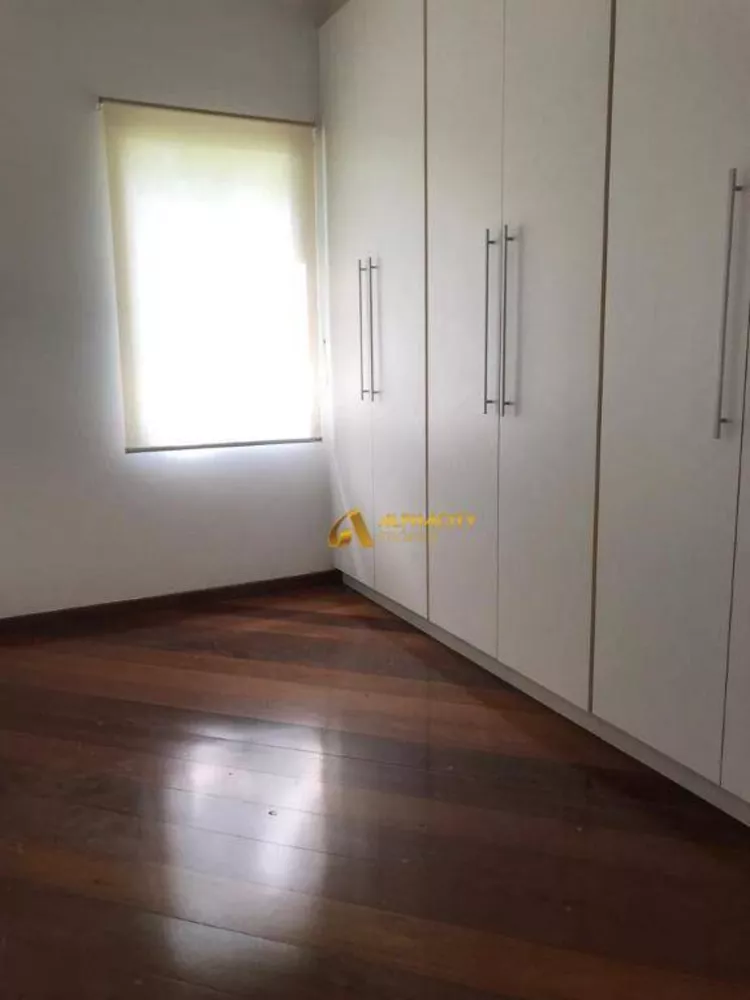 Casa de Condomínio à venda e aluguel com 5 quartos, 700m² - Foto 8