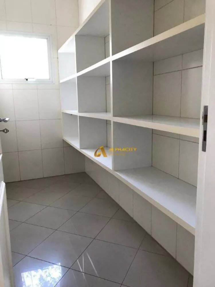 Casa de Condomínio à venda e aluguel com 5 quartos, 700m² - Foto 7