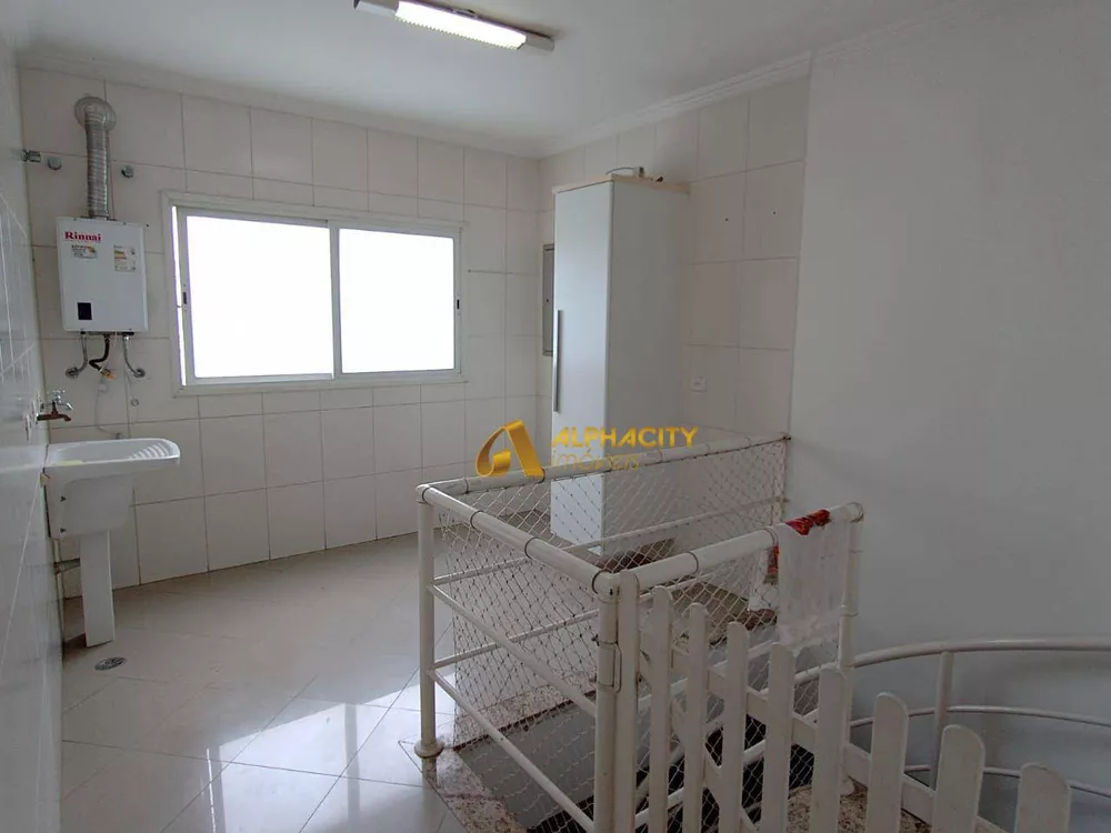 Casa de Condomínio à venda e aluguel com 5 quartos, 700m² - Foto 26