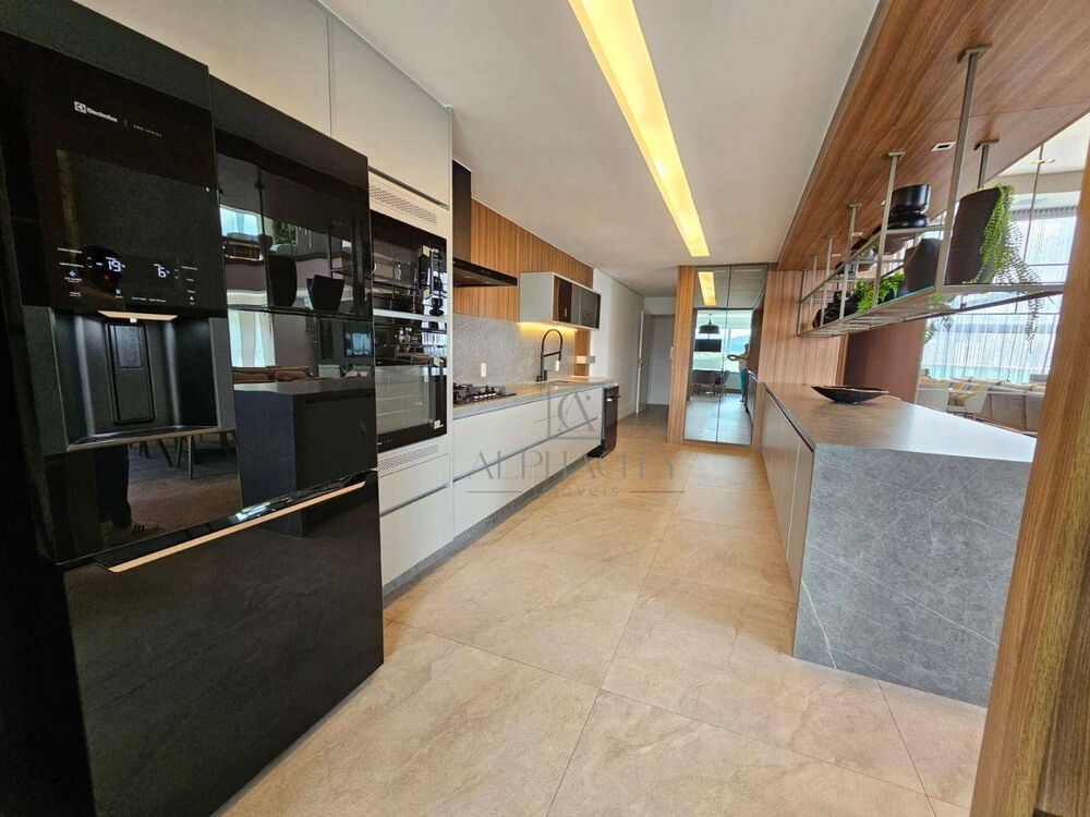 Apartamento, 3 quartos, 340 m² - Foto 2