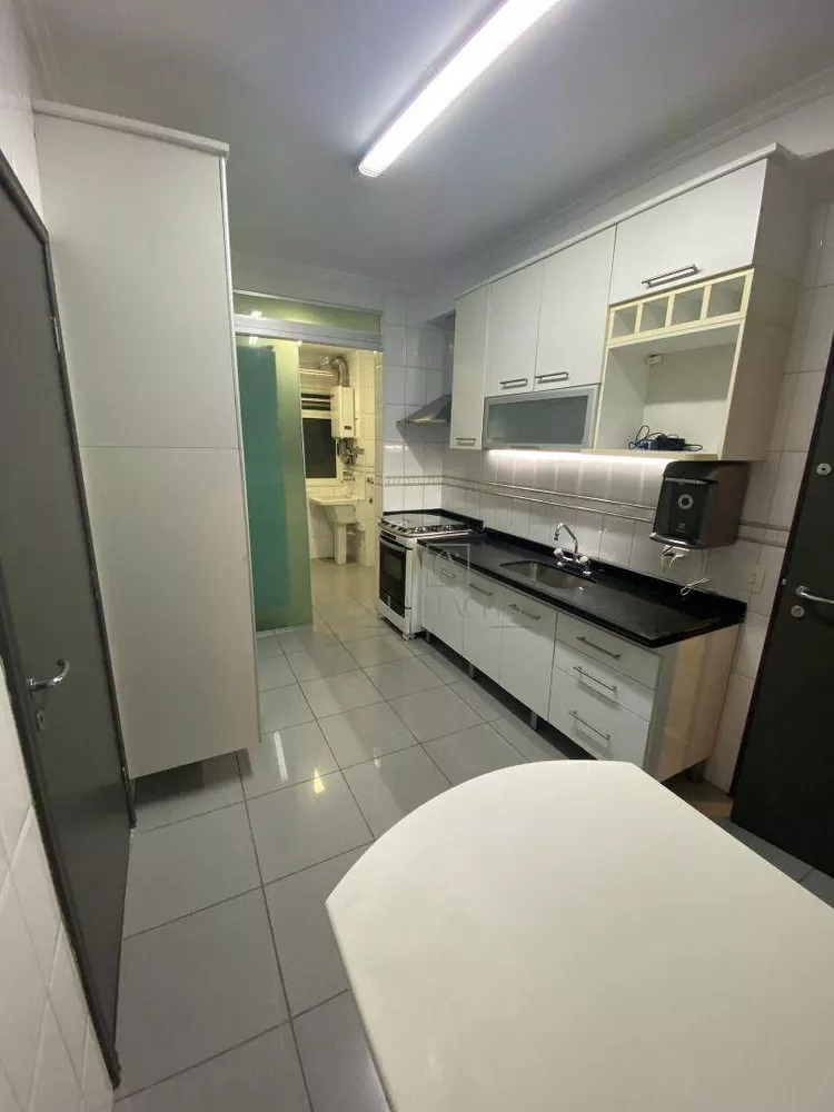 Apartamento, 3 quartos, 139 m² - Foto 2