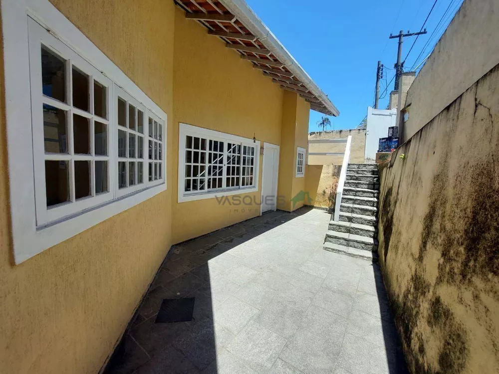 Casa, 4 quartos, 150 m² - Foto 2