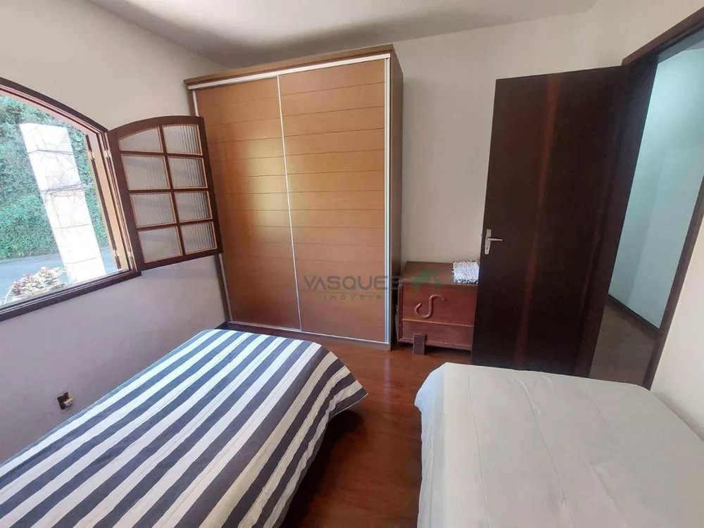 Casa, 3 quartos, 241 m² - Foto 4