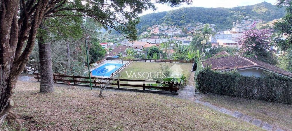 Casa, 5 quartos, 270 m² - Foto 35