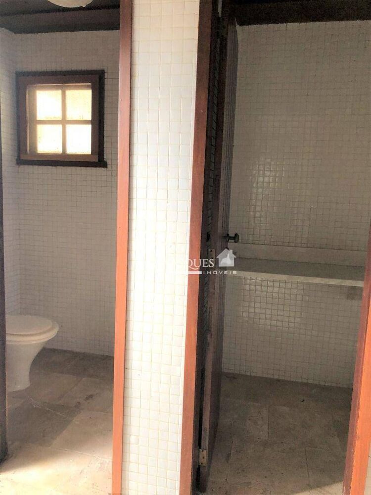 Casa, 5 quartos, 270 m² - Foto 33