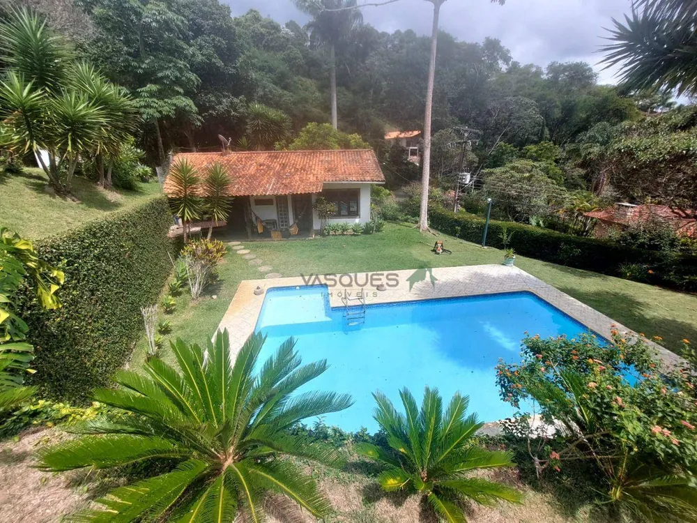 Casa, 4 quartos, 200 m² - Foto 1
