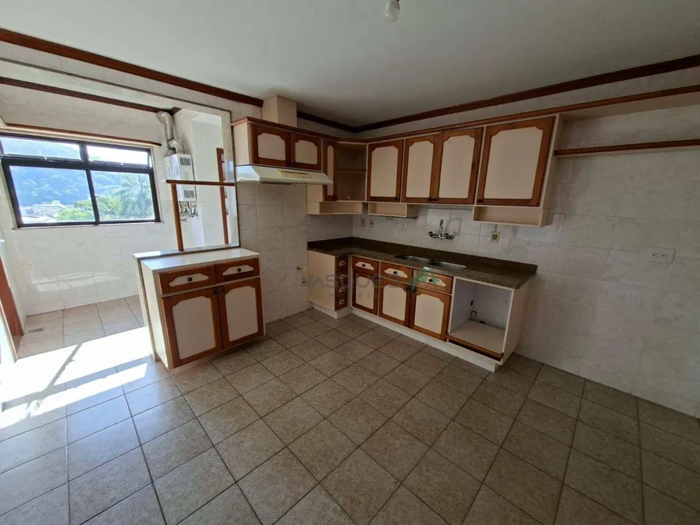Apartamento, 3 quartos, 140 m² - Foto 1