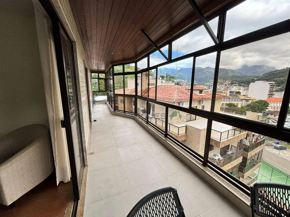 Apartamento, 3 quartos, 143 m² - Foto 2