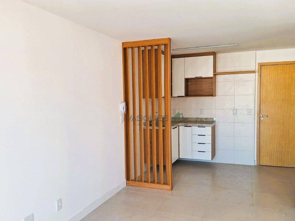Apartamento à venda com 2 quartos, 67m² - Foto 3