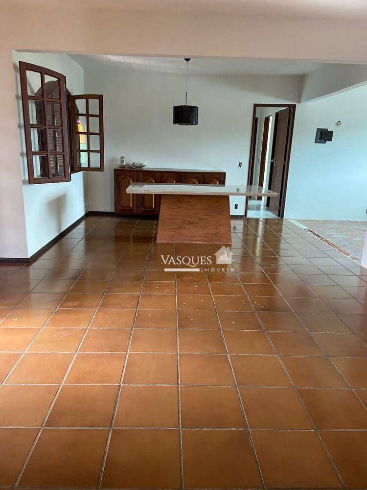 Casa à venda com 3 quartos, 195m² - Foto 3