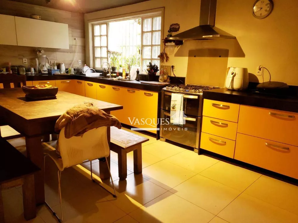 Casa, 3 quartos, 212 m² - Foto 9