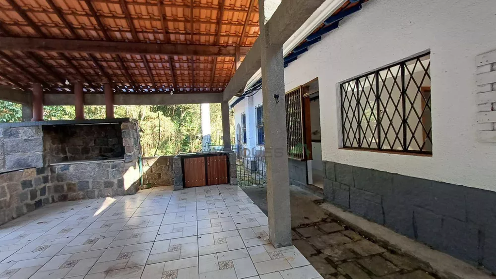 Casa, 4 quartos, 253 m² - Foto 2