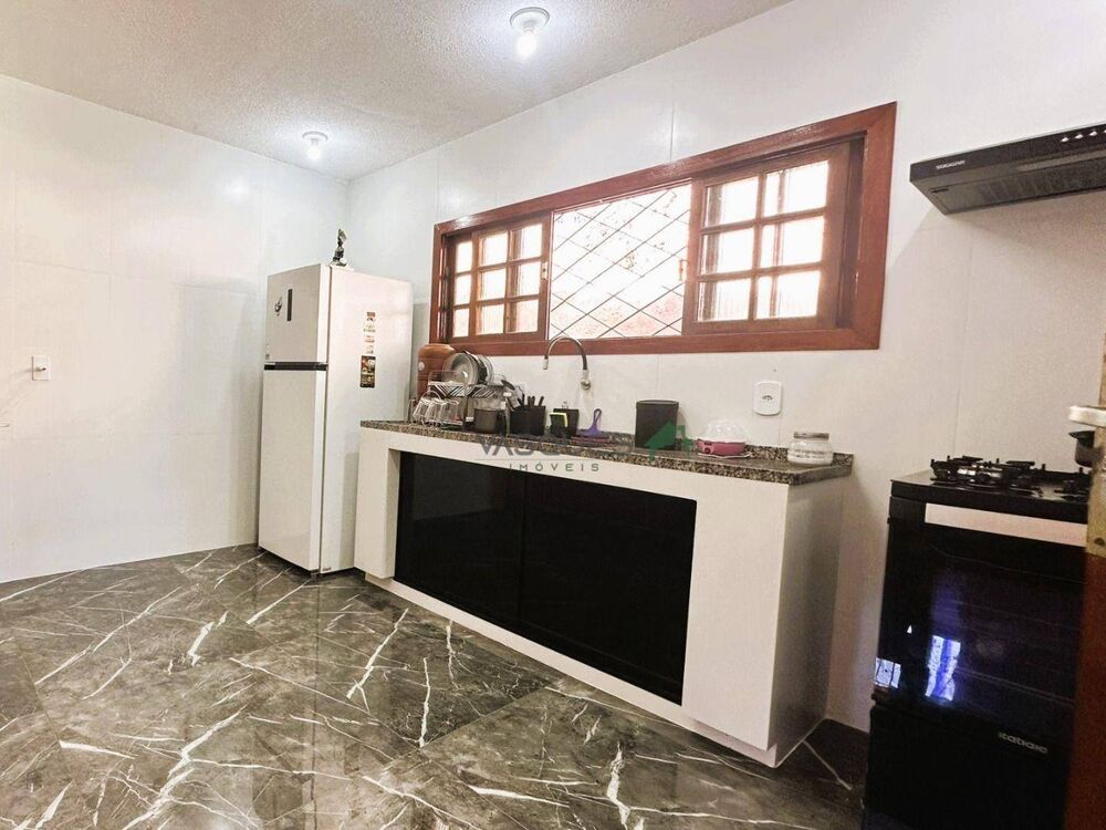 Casa à venda com 2 quartos, 106m² - Foto 8