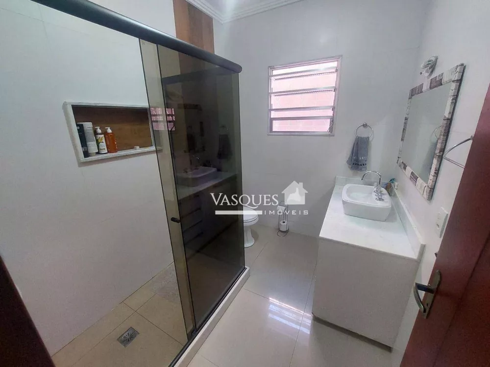 Casa, 3 quartos, 234 m² - Foto 25