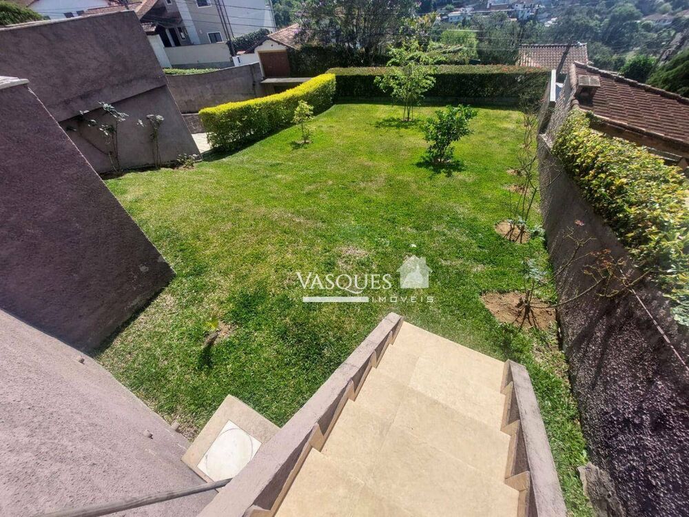 Casa, 3 quartos, 234 m² - Foto 1