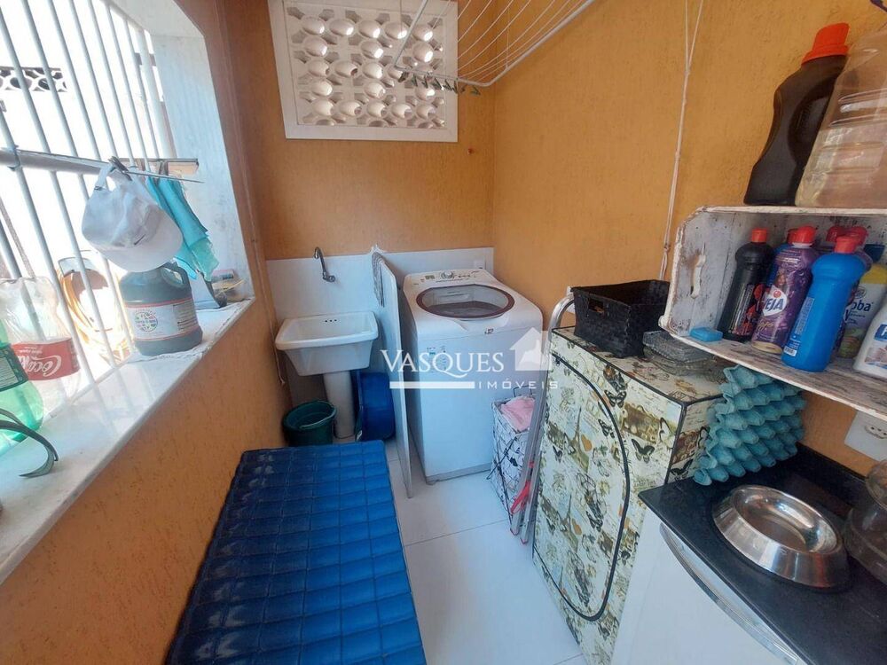Casa, 3 quartos, 234 m² - Foto 2
