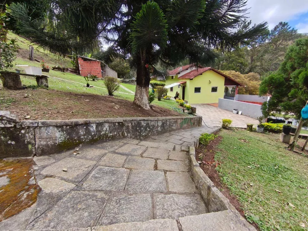 Casa, 6 quartos, 201 m² - Foto 1
