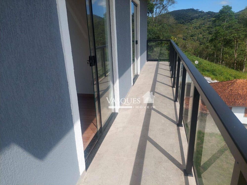 Casa à venda com 3 quartos, 234m² - Foto 6