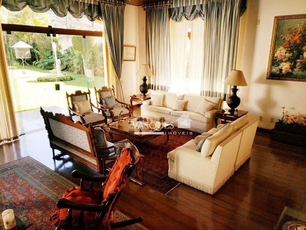 Casa, 7 quartos, 881 m² - Foto 1