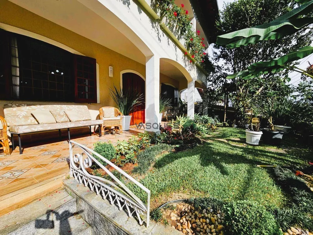 Casa, 3 quartos, 287 m² - Foto 1