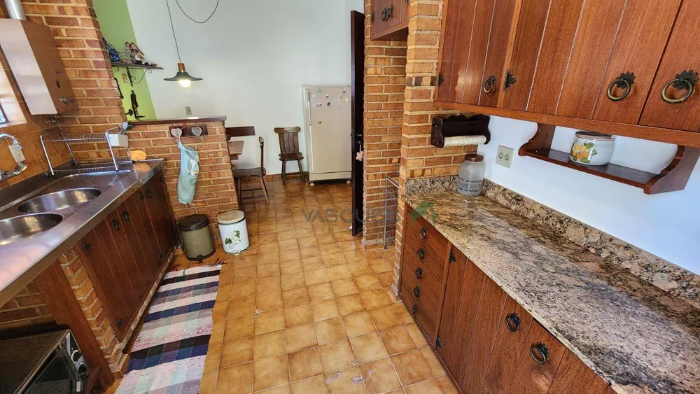 Casa, 4 quartos, 240 m² - Foto 9