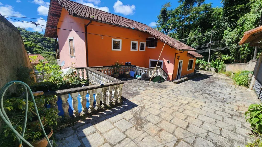Casa, 4 quartos, 240 m² - Foto 2