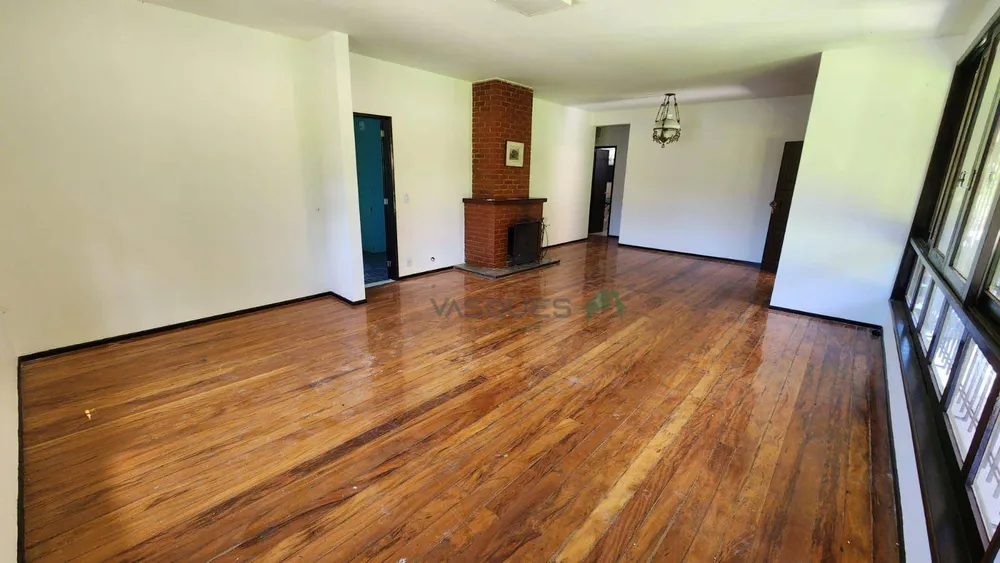 Casa, 3 quartos, 246 m² - Foto 4