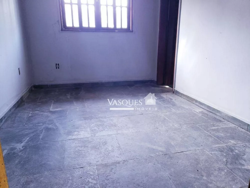 Casa, 4 quartos, 190 m² - Foto 2