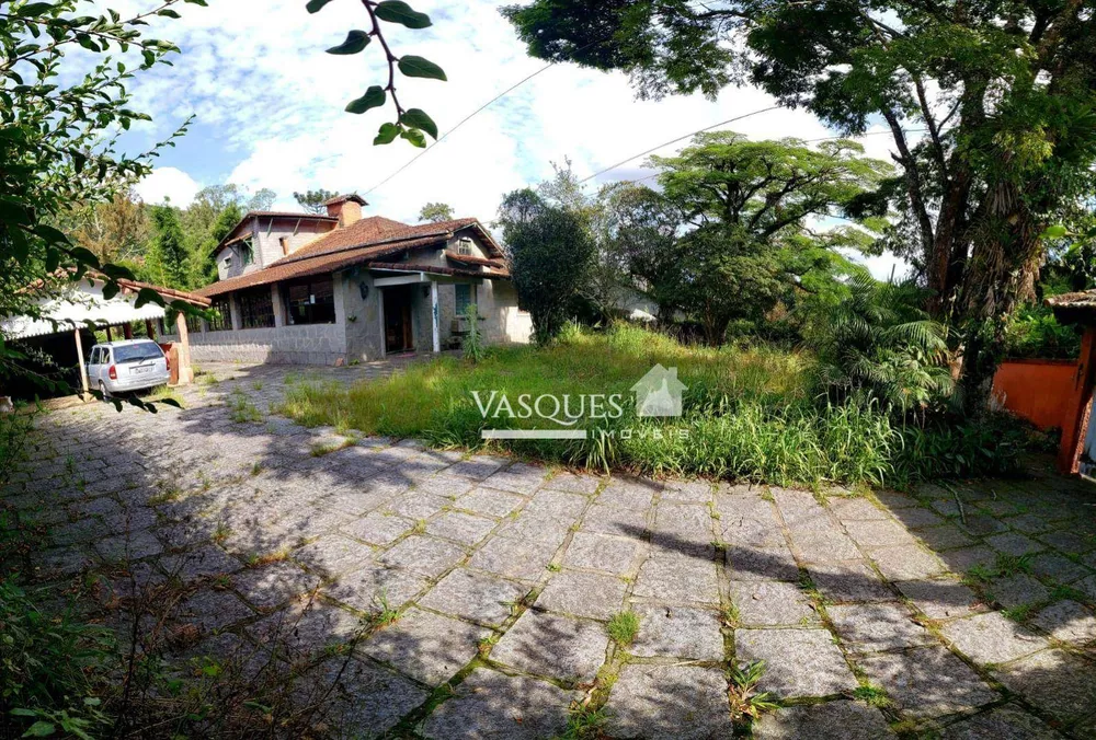 Casa, 4 quartos, 190 m² - Foto 1