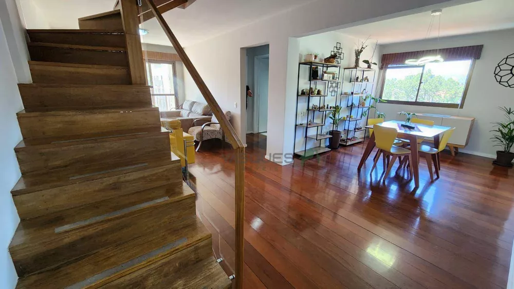 Apartamento, 3 quartos, 100 m² - Foto 1