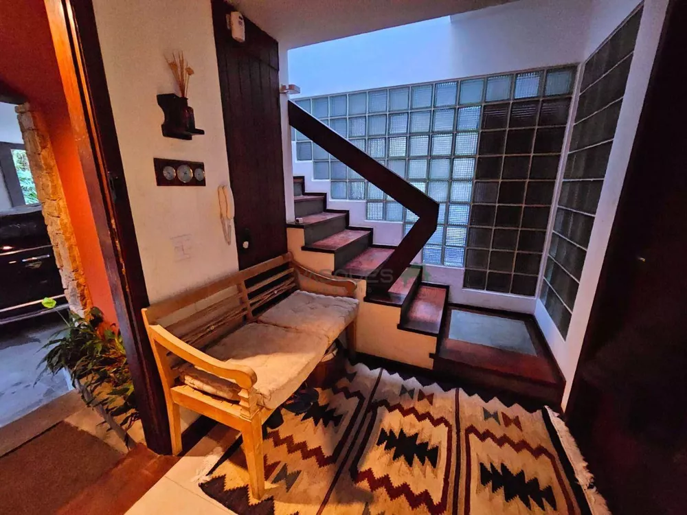 Casa, 5 quartos, 435 m² - Foto 1