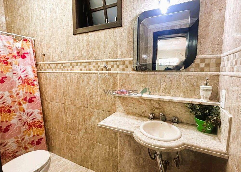 Casa à venda com 4 quartos, 315m² - Foto 10