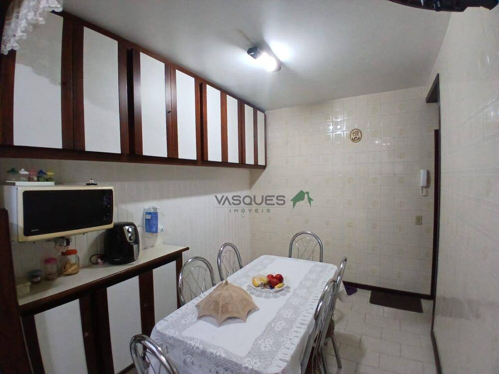 Apartamento à venda com 4 quartos, 147m² - Foto 6