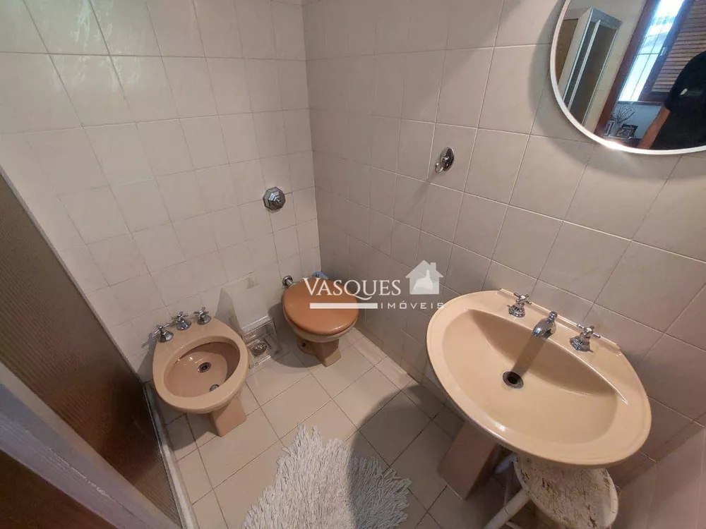 Casa, 3 quartos, 245 m² - Foto 35