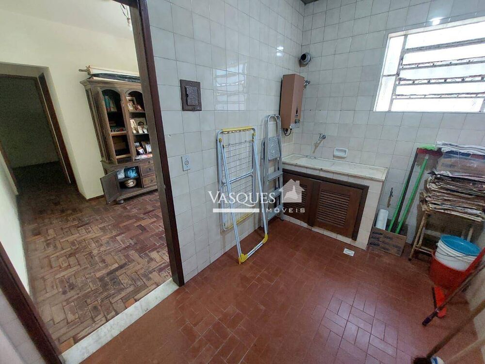 Casa, 3 quartos, 245 m² - Foto 8