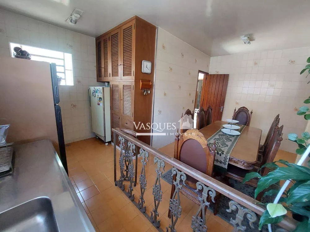 Casa, 3 quartos, 245 m² - Foto 27