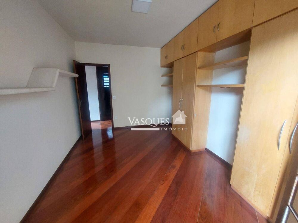 Casa para alugar com 3 quartos, 81m² - Foto 5