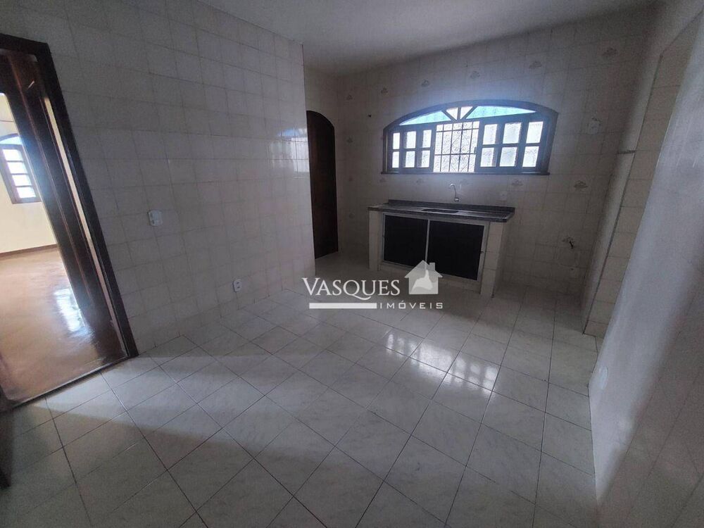 Casa para alugar com 3 quartos, 81m² - Foto 13