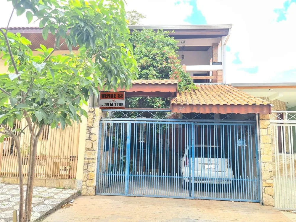 Casa, 3 quartos, 180 m² - Foto 1