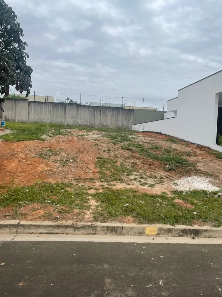 Loteamento e Condomínio, 250 m² - Foto 1