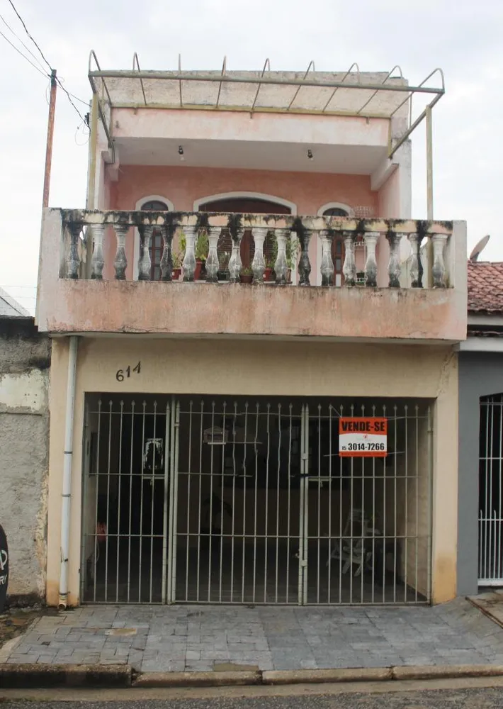 Sobrado, 3 quartos, 224 m² - Foto 1