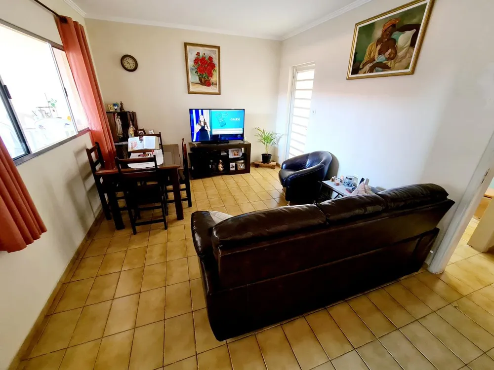 Casa, 3 quartos, 172 m² - Foto 2