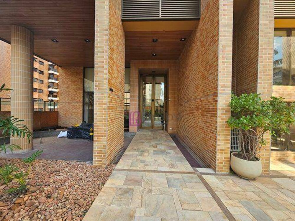Apartamento, 4 quartos, 240 m² - Foto 1