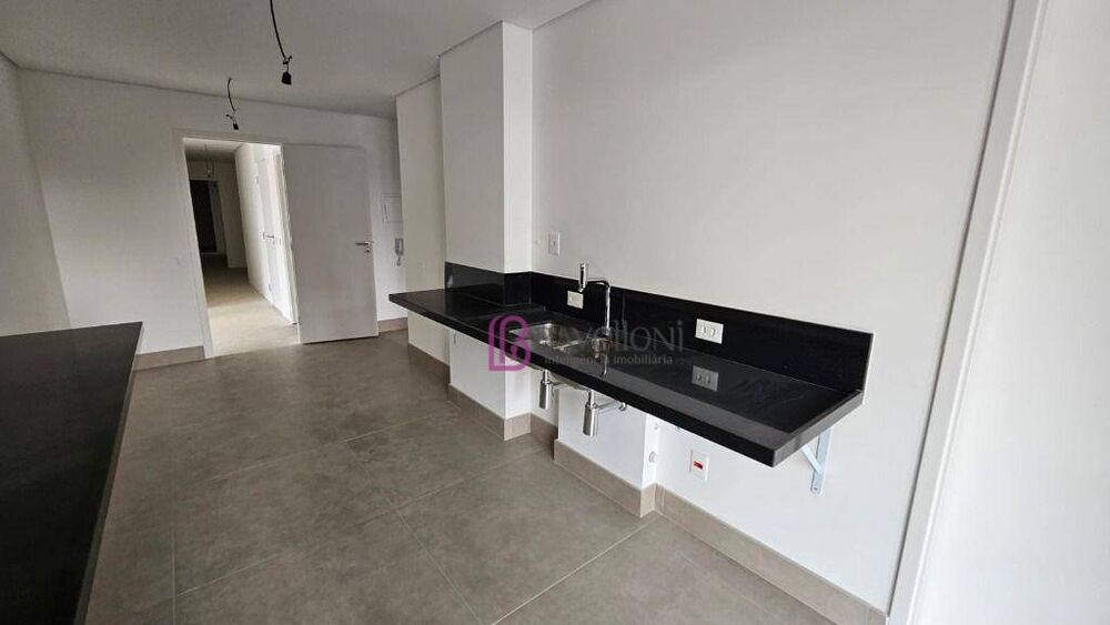 Apartamento, 3 quartos, 205 m² - Foto 2