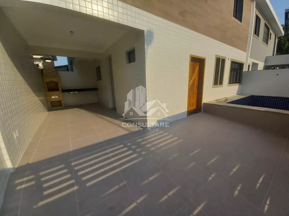 Casa à venda com 3 quartos, 140m² - Foto 1