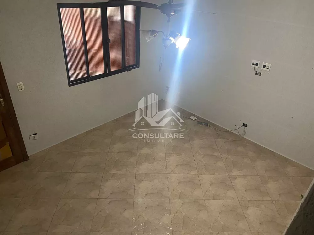 Casa à venda com 2 quartos, 67m² - Foto 3