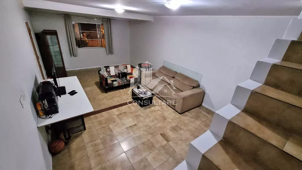 Casa à venda com 3 quartos, 181m² - Foto 3