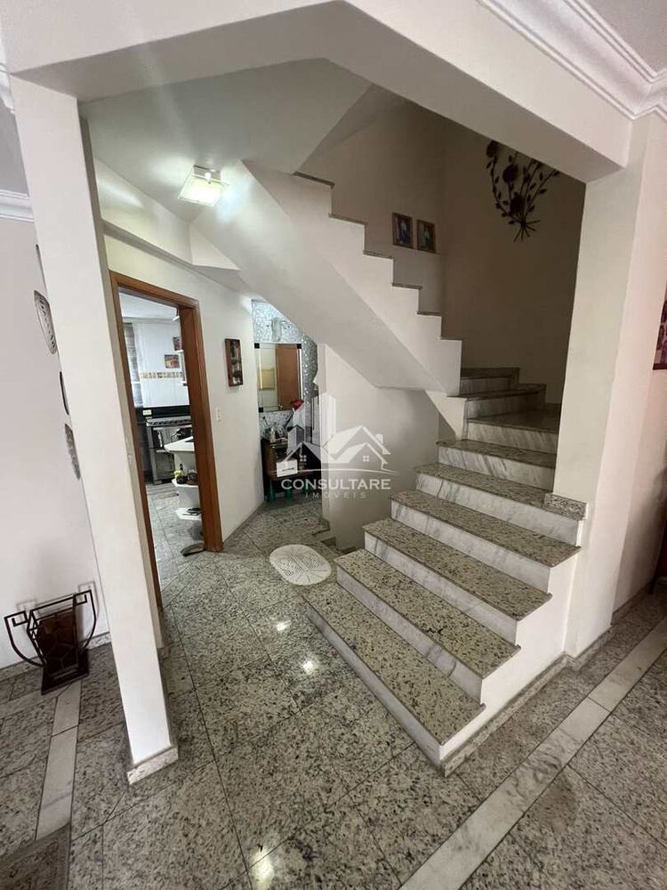 Casa, 5 quartos, 270 m² - Foto 9
