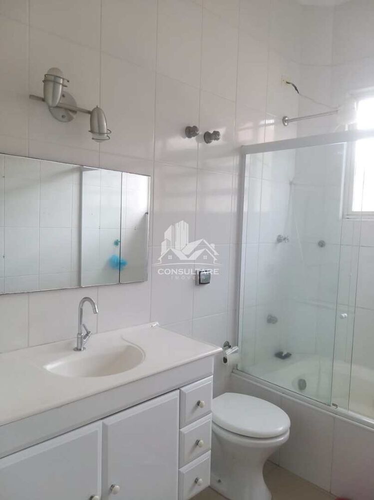 Casa à venda com 3 quartos, 200m² - Foto 15